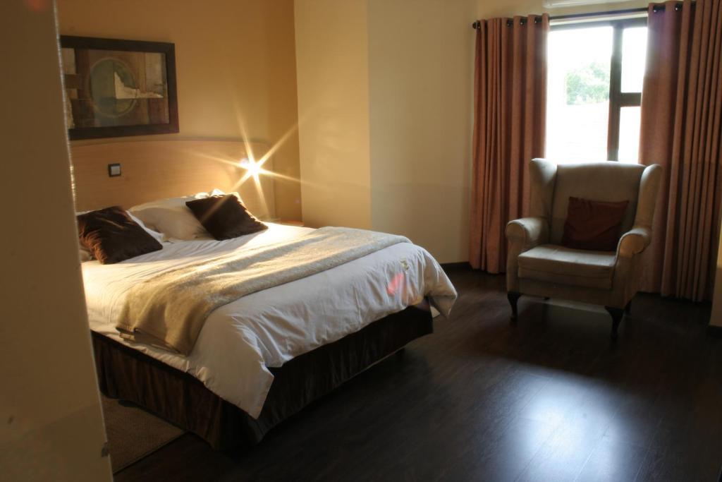 Europrime Boutique Hotel Boksburg Zimmer foto